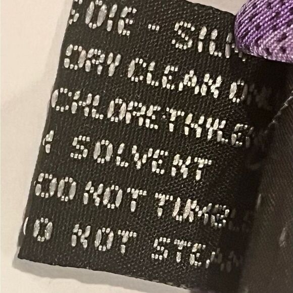 Versace Purple Geometric Silk Ties - Picture 7 of 7